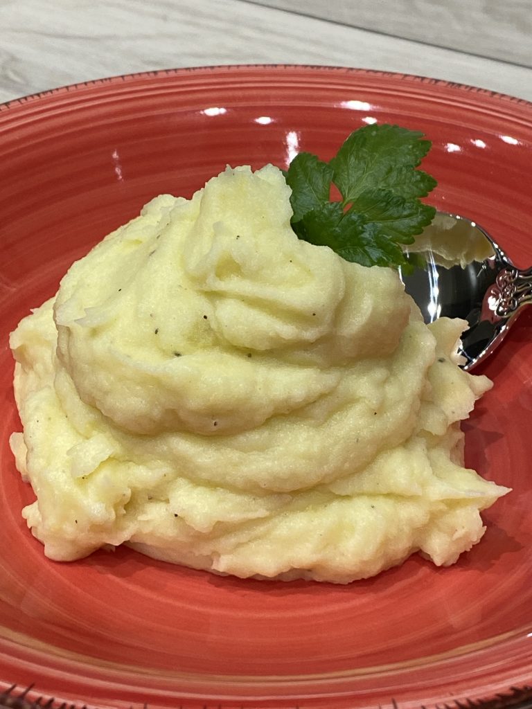 Kartoffelpüree - fluffig leicht und samtig weich - My Little Diner