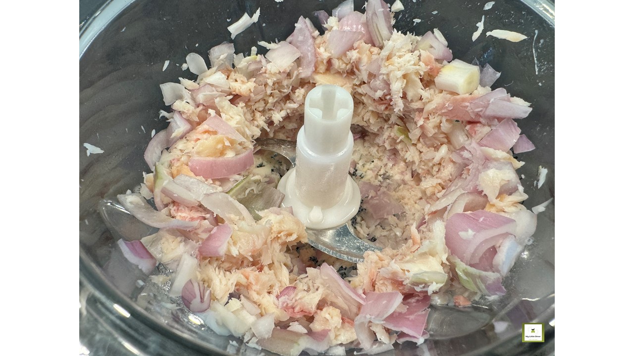 Bild zeigt Rezept geräuchertes Forellen Mousse - Zubereitung Fisch Schalotte